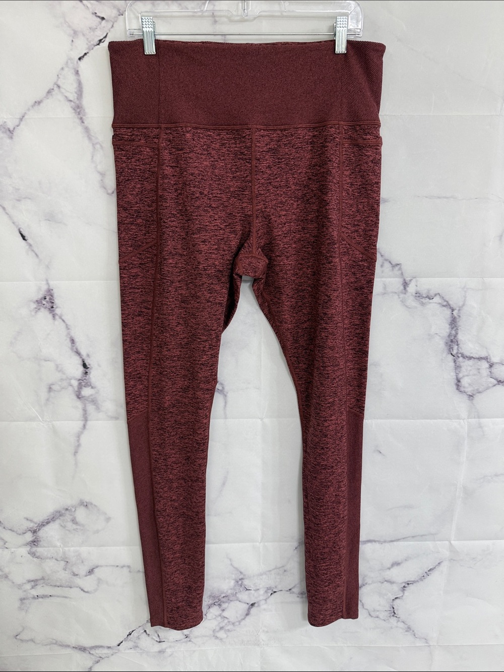 Athleta exhale heel tight Heather red size XL